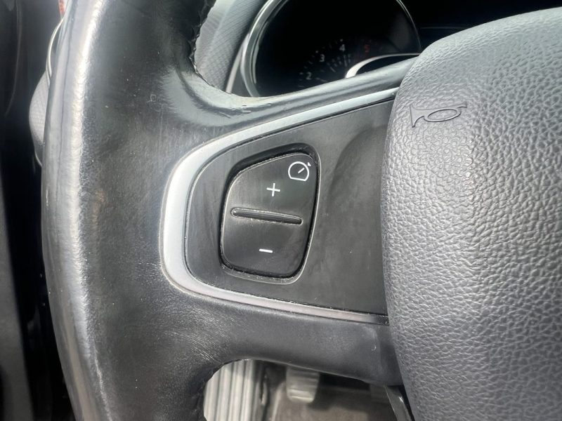 RENAULT CLIO 2019 BVM TOIT PANORAMIQUE