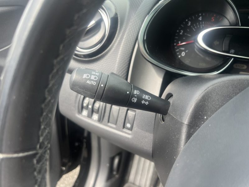 RENAULT CLIO 2019 BVM TOIT PANORAMIQUE