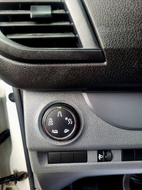 CITROEN JUMPY 2019 2.0 BLUEHDI 120 CHEVAUX