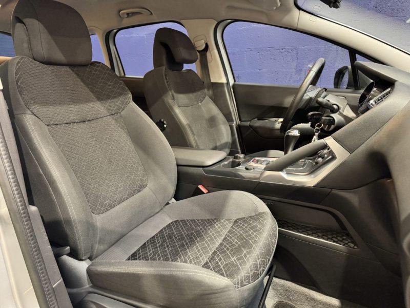 PEUGEOT 3008 1.6 e-HDi 115 ACTIVE ETG 6 / DISTRI / EMBRAYAGE OK 