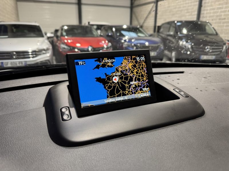 PEUGEOT 3008 1.6 e-HDi 115 ACTIVE ETG 6 / DISTRI / EMBRAYAGE OK 