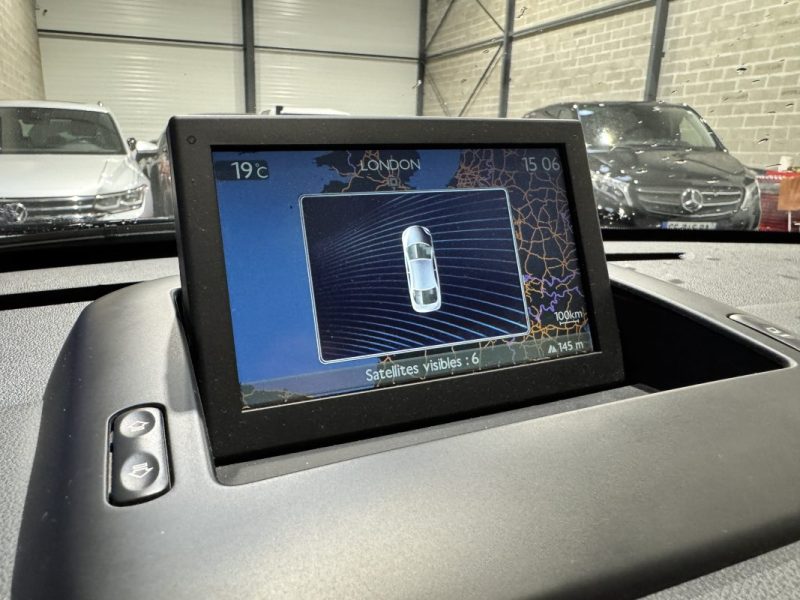 PEUGEOT 3008 1.6 e-HDi 115 ACTIVE ETG 6 / DISTRI / EMBRAYAGE OK 