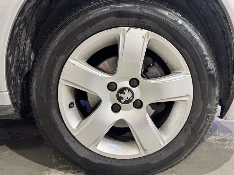 PEUGEOT 3008 1.6 e-HDi 115 FAP Active ETG6 / DISTRI OK 