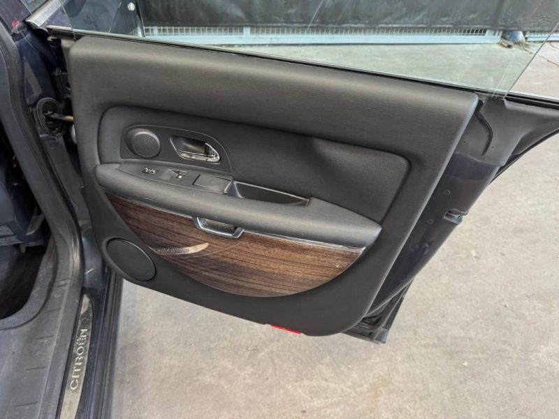 CITROEN C6 V6 2.7 HDI 208 Exclusive 