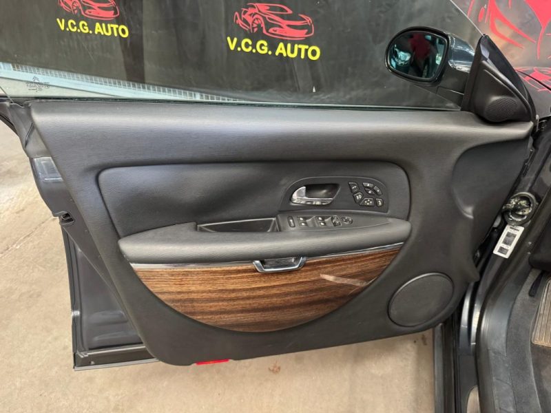 CITROEN C6 V6 2.7 HDI 208 Exclusive 