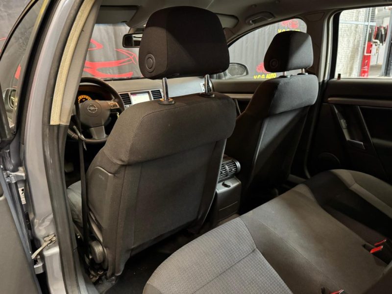 OPEL VECTRA C 1.9 CDTI 120 Edition 