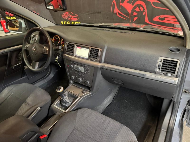 OPEL VECTRA C 1.9 CDTI 120 Edition 