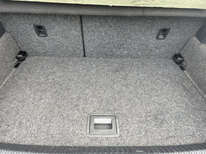 VOLKSWAGEN POLO 2012