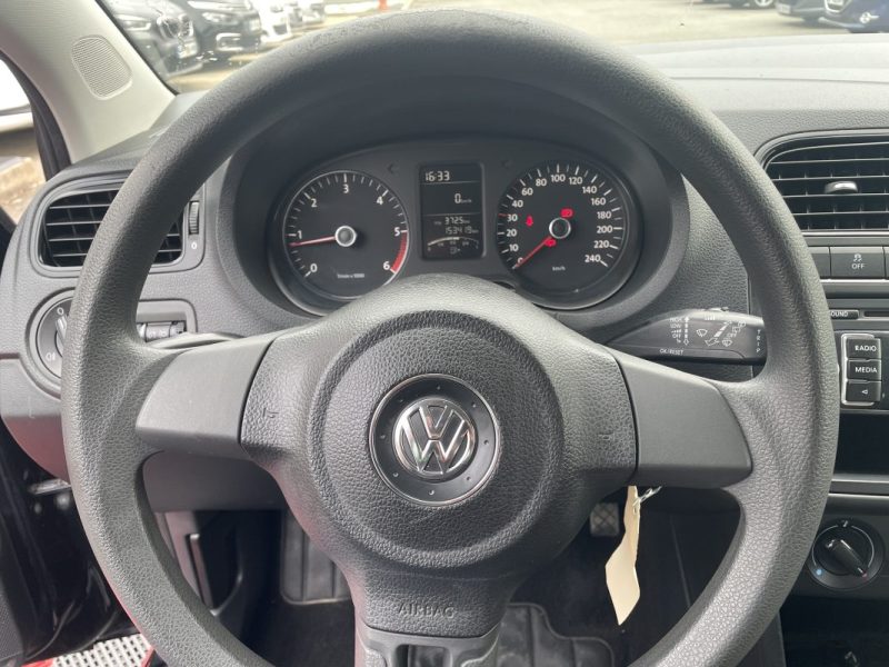 VOLKSWAGEN POLO 2012