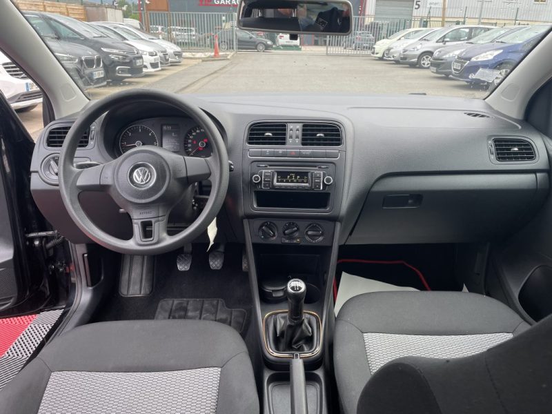 VOLKSWAGEN POLO 2012