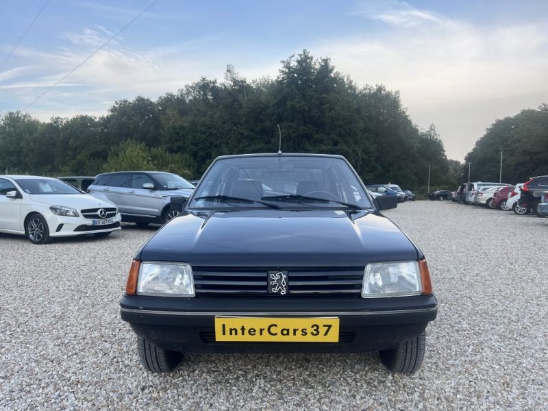 PEUGEOT 205 AUTOMATIQUE  1.6 80 ch 105000KM Collection