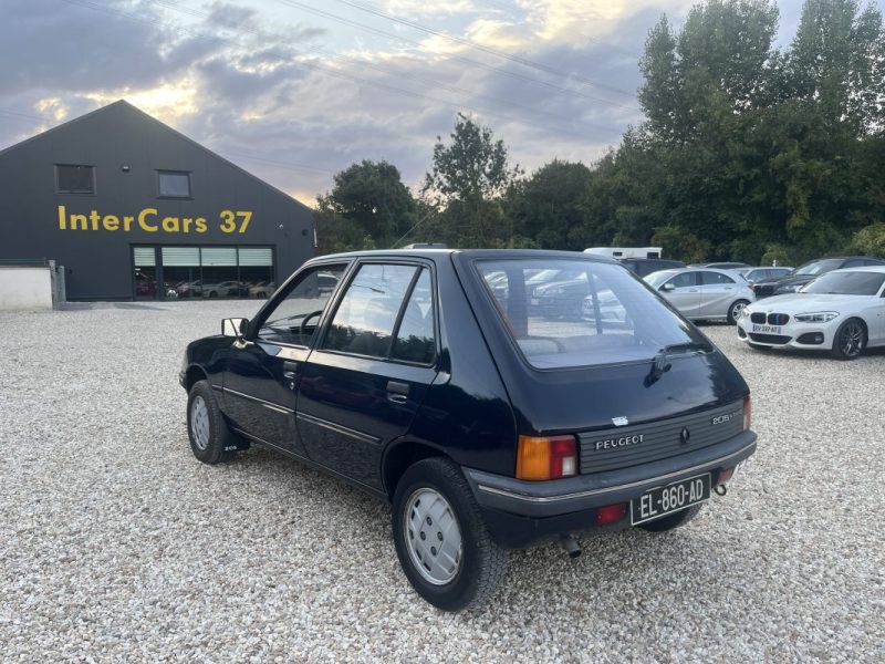 PEUGEOT 205 AUTOMATIQUE  1.6 80 ch 105000KM Collection