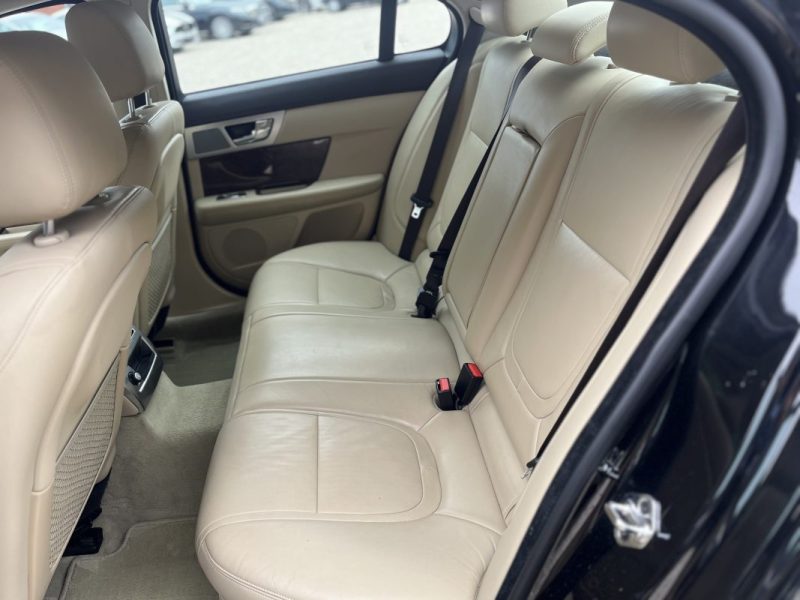 JAGUAR XF 2.2 D 163 ch Luxe