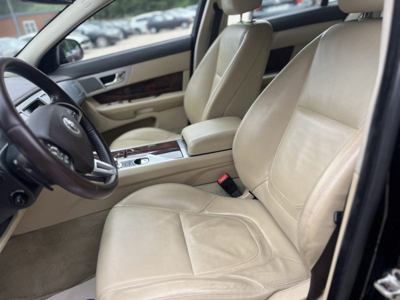 JAGUAR XF 2.2 D 163 ch Luxe