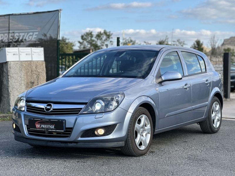 OPEL ASTRA 2008