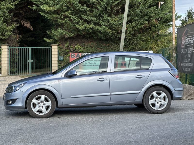 OPEL ASTRA 2008