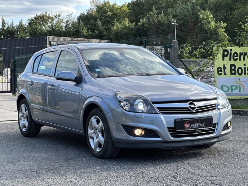 OPEL ASTRA 2008