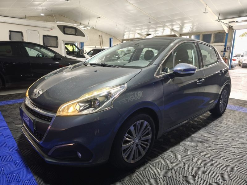 PEUGEOT 208 1,2 PURETECH 82 CV ALLURE