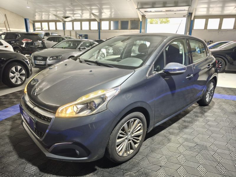 PEUGEOT 208 1,2 PURETECH 82 CV ALLURE