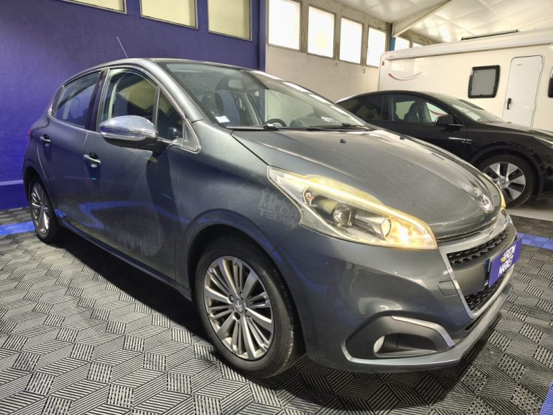 PEUGEOT 208 1,2 PURETECH 82 CV ALLURE