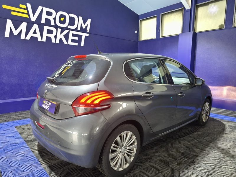 PEUGEOT 208 1,2 PURETECH 82 CV ALLURE