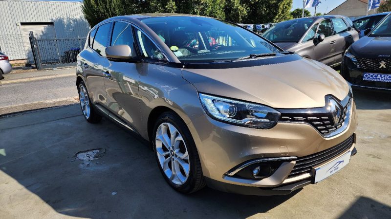 RENAULT MEGANE 2019