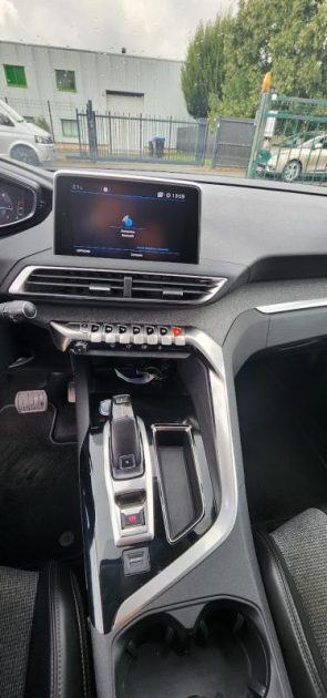 PEUGEOT 3008 - 2 2018