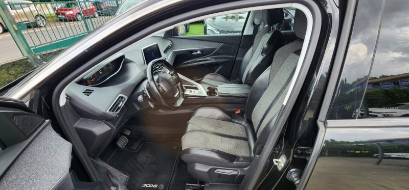 PEUGEOT 3008 - 2 2018