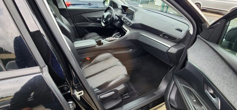 PEUGEOT 3008 - 2 2018