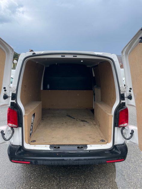 VOLKSWAGEN TRANSPORTER 2020