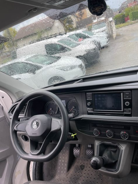 VOLKSWAGEN TRANSPORTER 2020