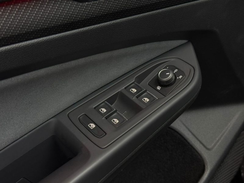 VOLKSWAGEN GOLF VIII R 2.0 TSI 320 cv 4Motion DSG7 