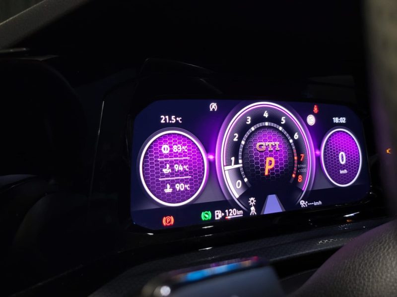 VOLKSWAGEN GOLF 2.0 TSI 300ch GTI CLUBSPORT TOIT OUVRANT / SIEGES CHAUFFANTS / VOLANT CHAUFFANT