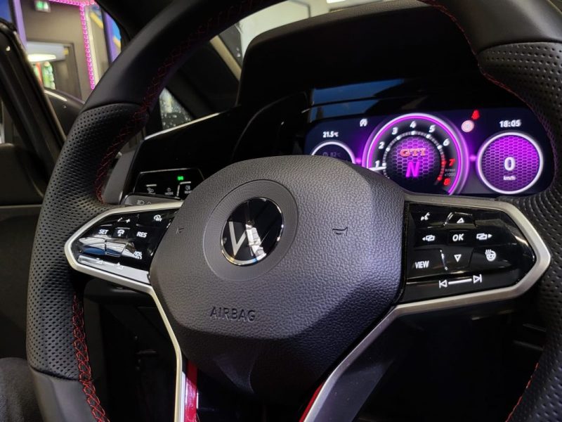 VOLKSWAGEN GOLF 2.0 TSI 300ch GTI CLUBSPORT TOIT OUVRANT / SIEGES CHAUFFANTS / VOLANT CHAUFFANT