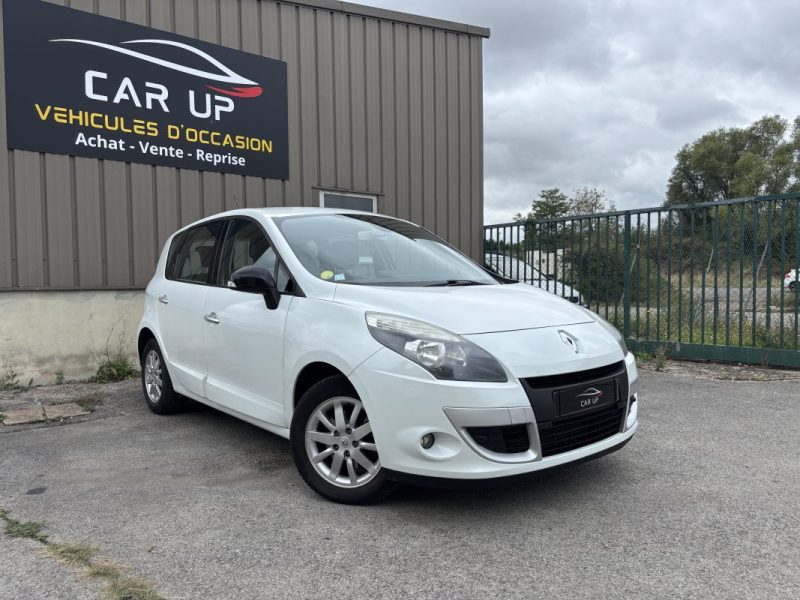 RENAULT SCENIC III 2011