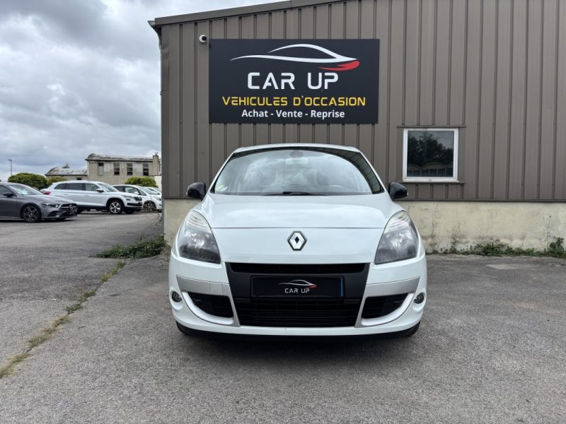 RENAULT SCENIC III 2011