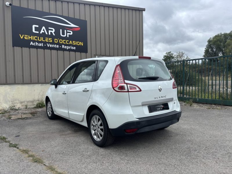 RENAULT SCENIC III 2011