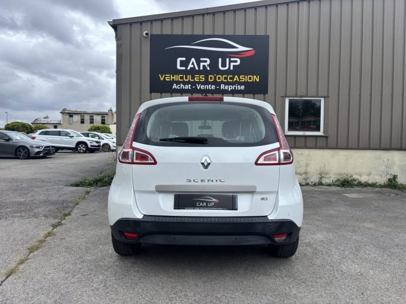 RENAULT SCENIC III 2011