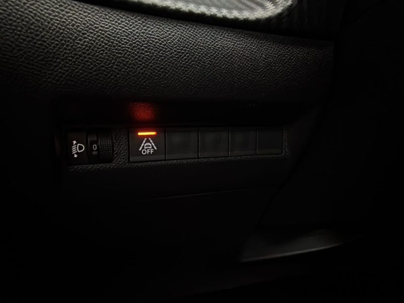 PEUGEOT 2008 1.5 BLUEHDI 110ch S&S STYLE