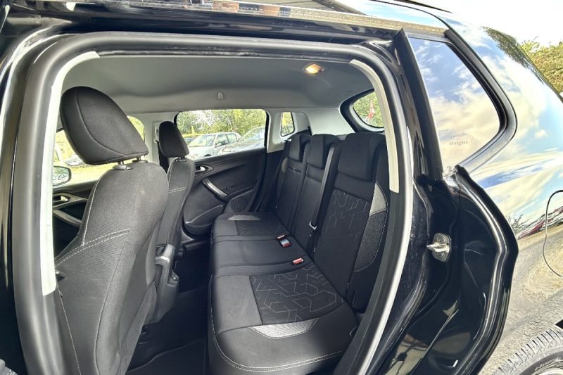 PEUGEOT 2008 1.6 BlueHDi 100 Style BVM5