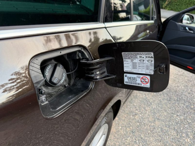 SKODA SUPERB II 2.0l TDI 140CV CR FAP ELEGANCE DSG 2013