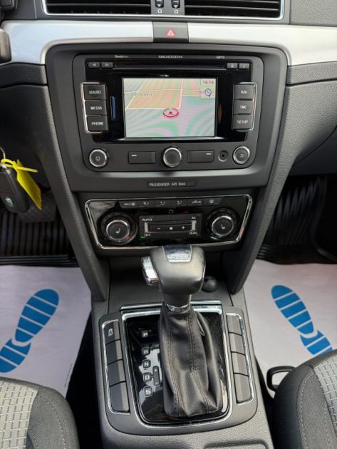 SKODA SUPERB II 2.0l TDI 140CV CR FAP ELEGANCE DSG 2013