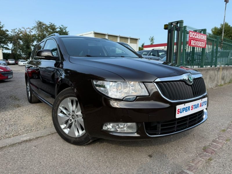 SKODA SUPERB II 2.0l TDI 140CV CR FAP ELEGANCE DSG 2013