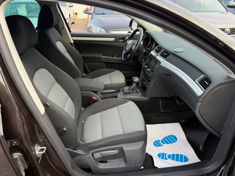 SKODA SUPERB II 2.0l TDI 140CV CR FAP ELEGANCE DSG 2013