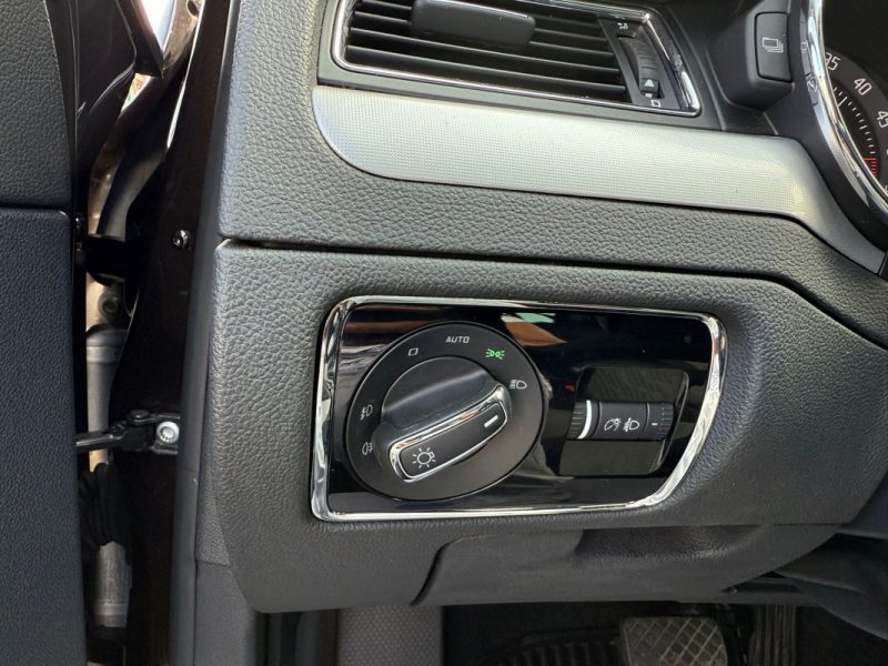 SKODA SUPERB II 2.0l TDI 140CV CR FAP ELEGANCE DSG 2013