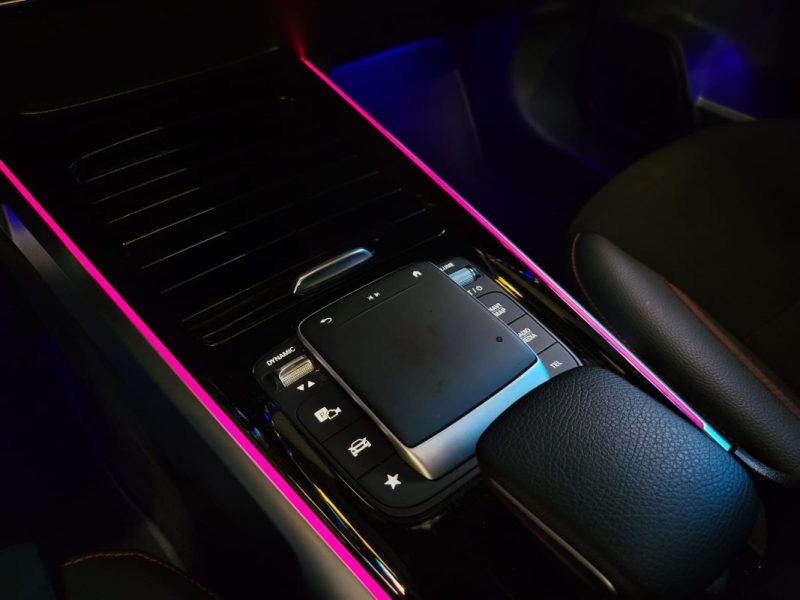 MERCEDES CLASSE GLB 200 D 8G DCT AMG LINE / TOIT OUVRANT / SIEGES CHAUFFANTS / ECLAIRAGE D\'AMBIANCE