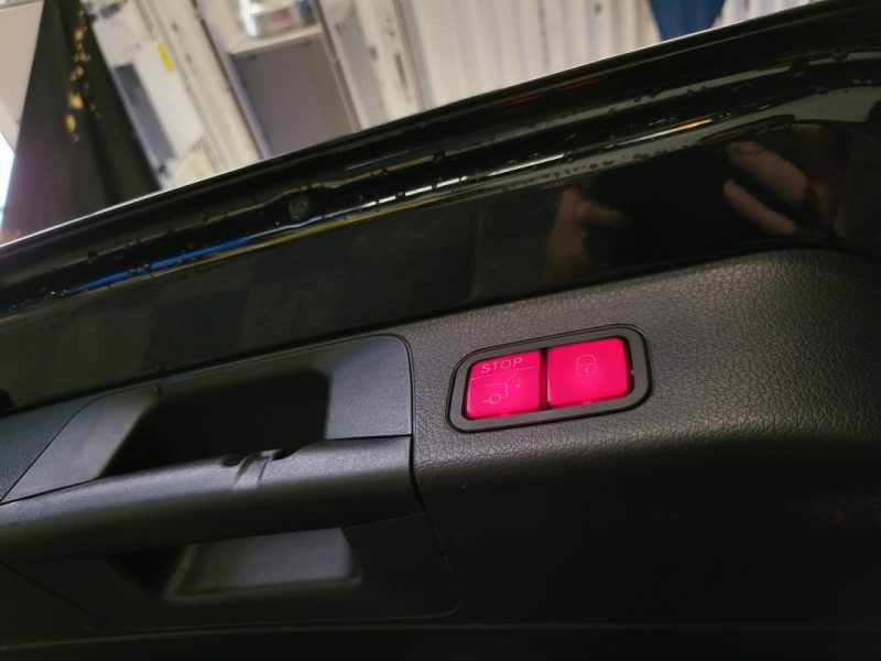 MERCEDES CLASSE GLB 200 D 8G DCT AMG LINE / TOIT OUVRANT / SIEGES CHAUFFANTS / ECLAIRAGE D\'AMBIANCE