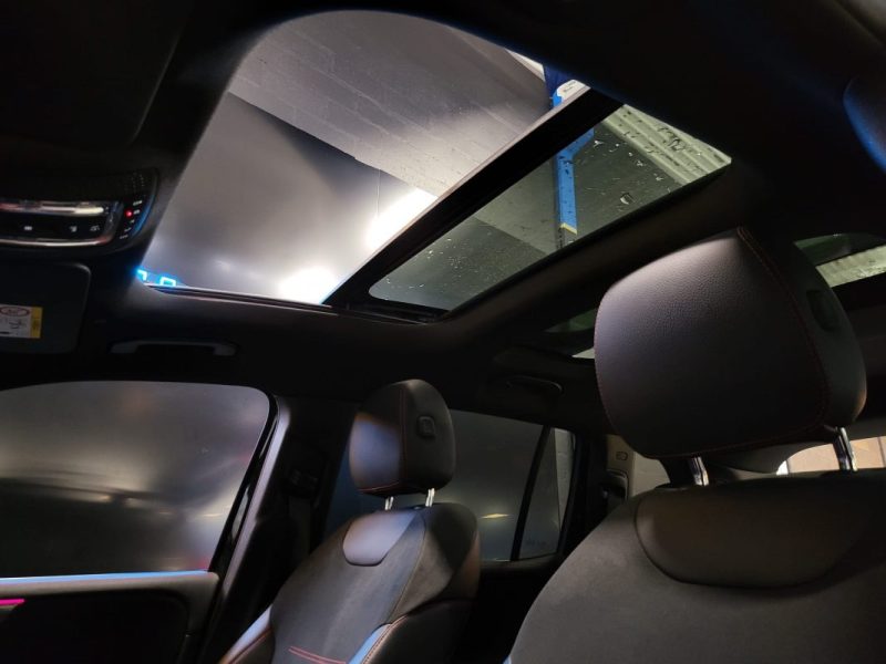 MERCEDES CLASSE GLB 200 D 8G DCT AMG LINE / TOIT OUVRANT / SIEGES CHAUFFANTS / ECLAIRAGE D\'AMBIANCE