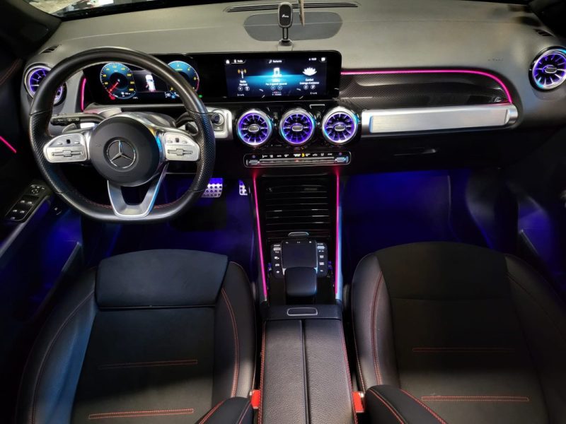 MERCEDES CLASSE GLB 200 D 8G DCT AMG LINE / TOIT OUVRANT / SIEGES CHAUFFANTS / ECLAIRAGE D\'AMBIANCE