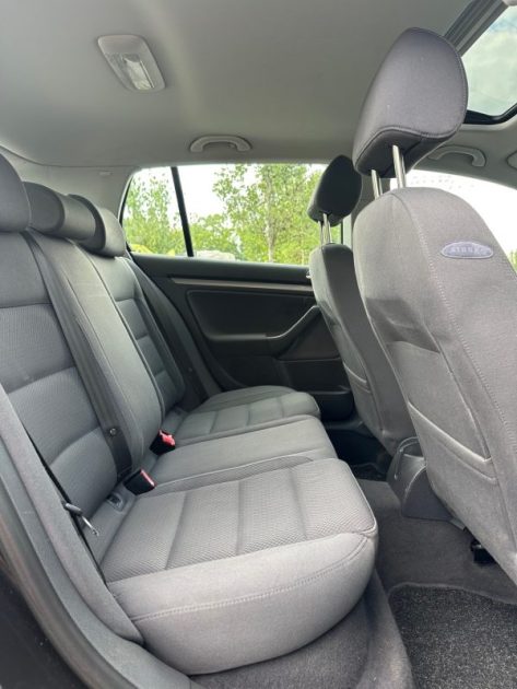 VOLKSWAGEN GOLF 5 2004